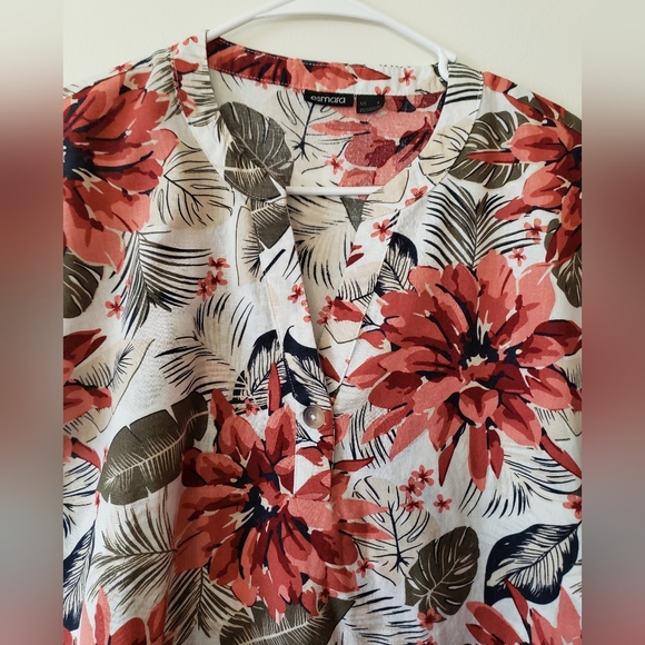 🧡 Tropical floral linen cotton blend short sleeve blouse top - Picture 2 of 5